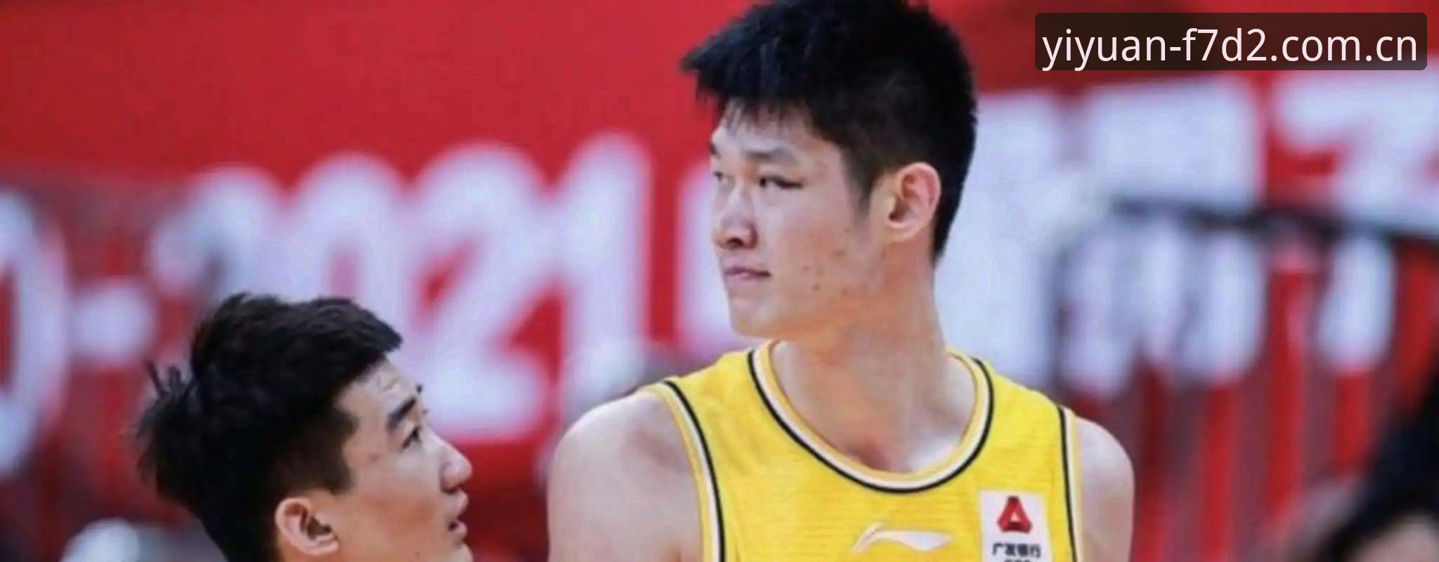 三亿体育最新版本 上海男篮替补深度与北京反扑风险:G4晋级战如何抉择?